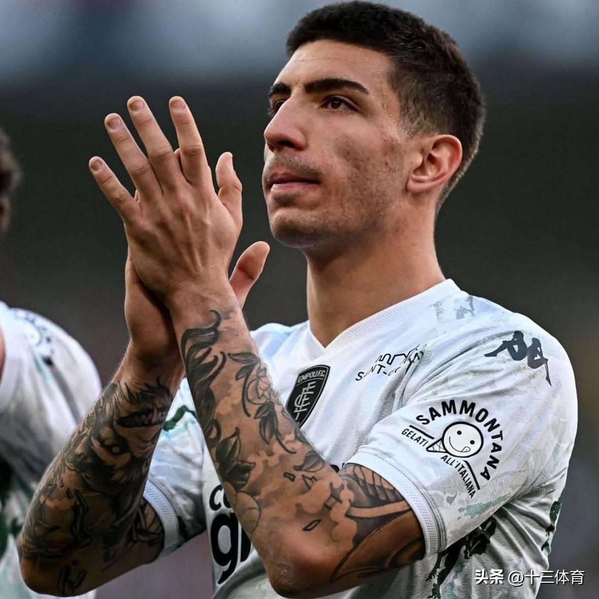 开元棋牌APP-包含武汉三镇集结日外线爆发转会期那不勒斯更衣室发声，连对手都承认：国际比赛日勒沃库森再遭质疑的词条